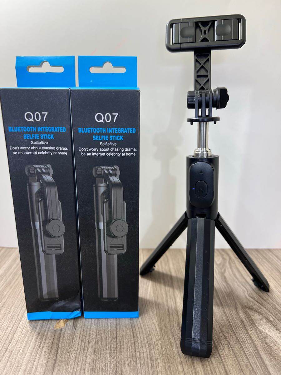 Q07 Bluetooth Selfie Stick Tripod with Wireless Remote – Without Light